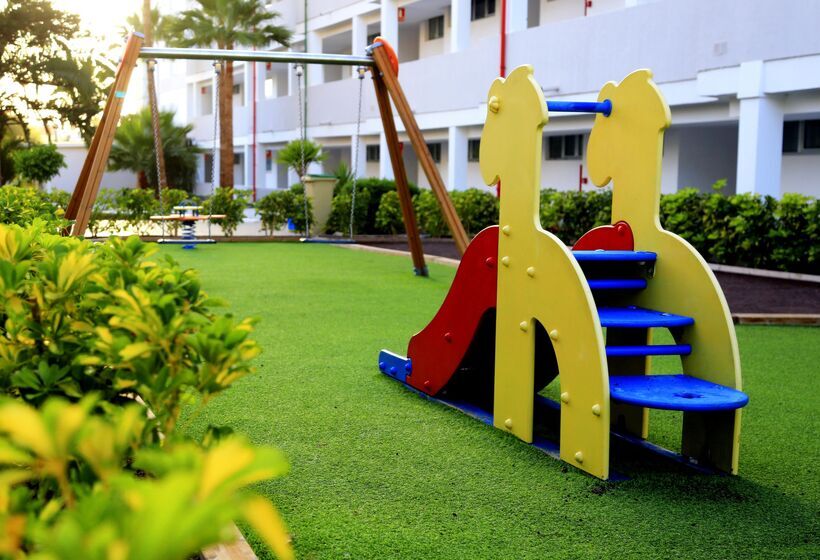 هتل Akeah Broncemar