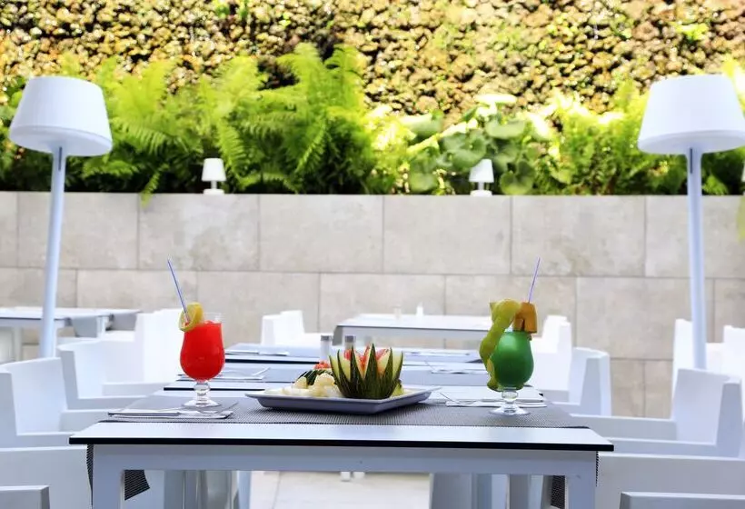 酒店 Akeah Broncemar