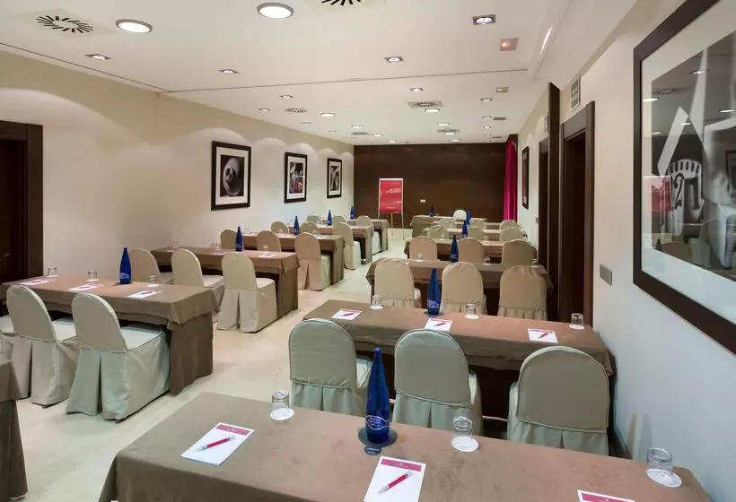 בית מלון כפרי NH Collection León Plaza Mayor