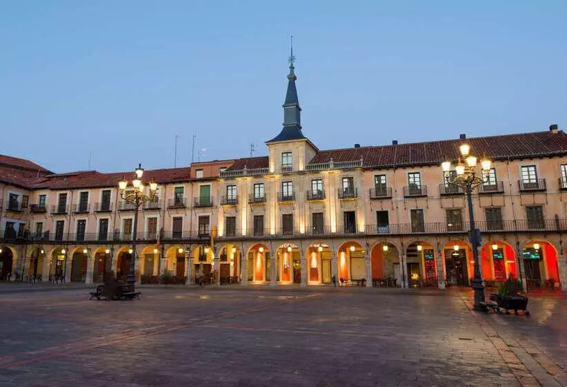 בית מלון כפרי NH Collection León Plaza Mayor