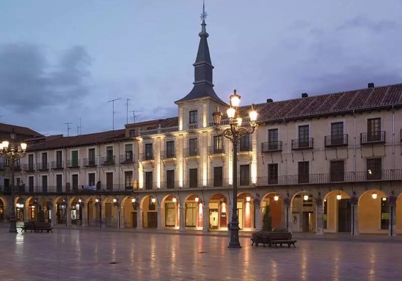 בית מלון כפרי NH Collection León Plaza Mayor