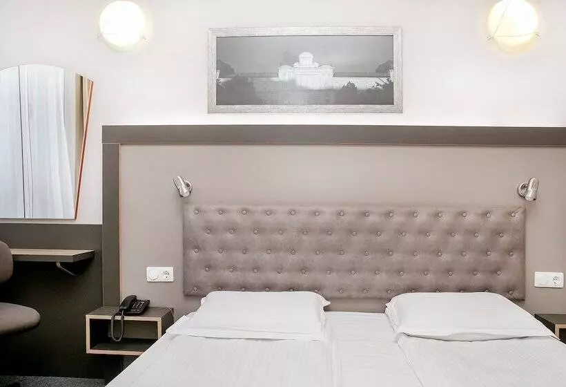 בית מלון כפרי Niky