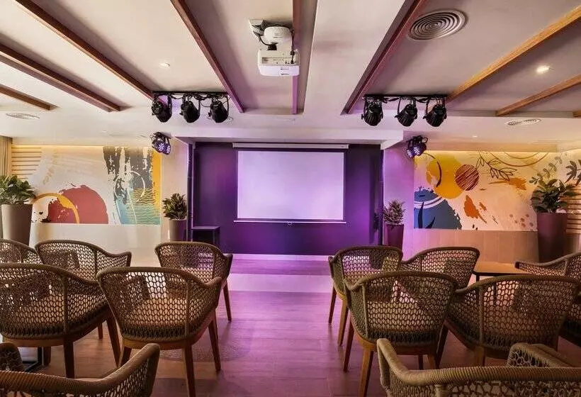 Hotel Riu Palace La Mola