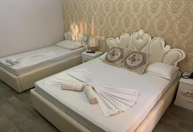 ホテル Antalya   Beach Durres