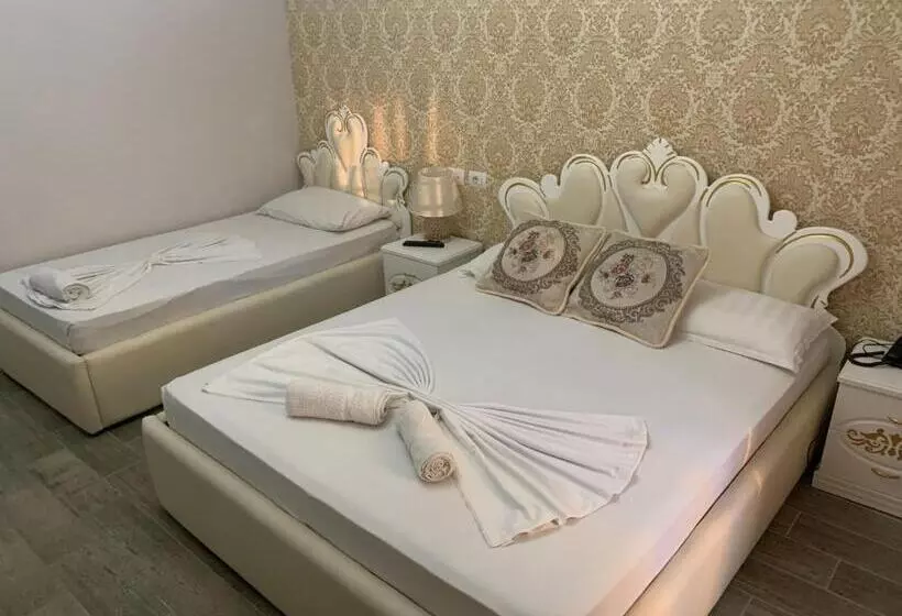 هتل Antalya   Beach Durres