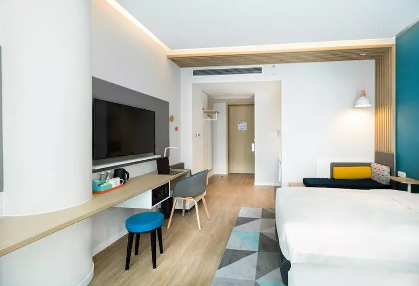 هتل Holiday Inn Express Shanghai Pudong Zhangjiang, An Ihg