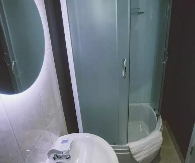 ホテル Piligrim Nn