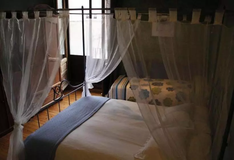 مسافرخانه Hosteria Natura