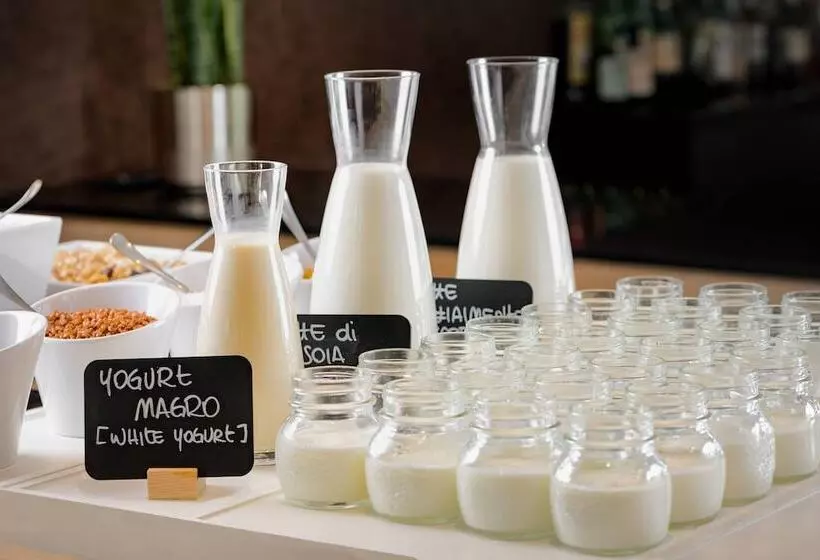 Ac Hotel Bologna By Marriott