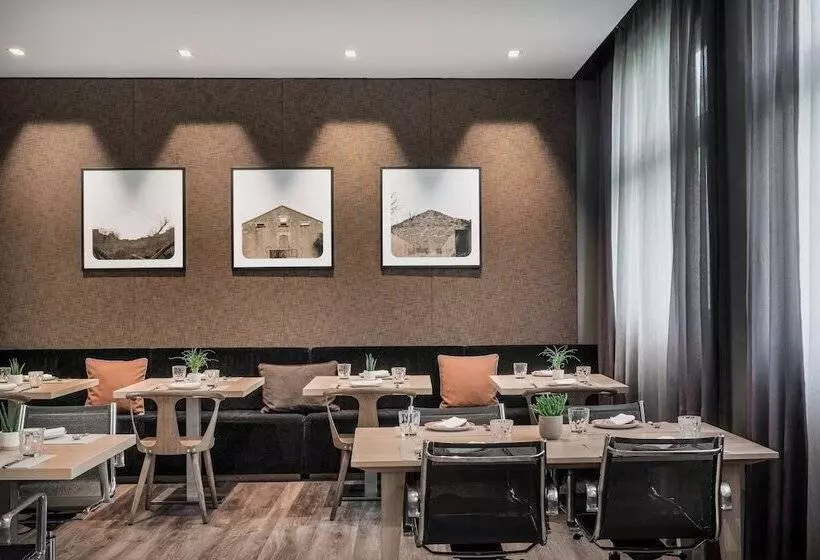 Ac Hotel Bologna By Marriott