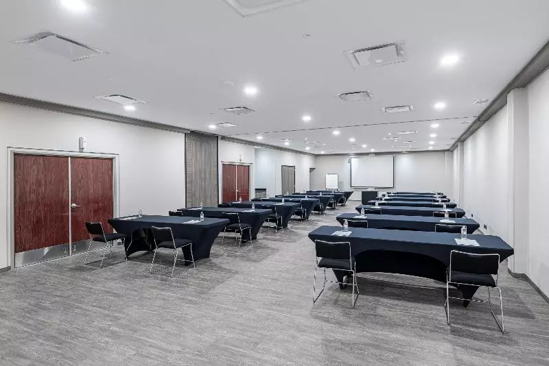 Отель City Express By Marriott Queretaro