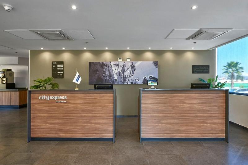 هتل City Express By Marriott Queretaro