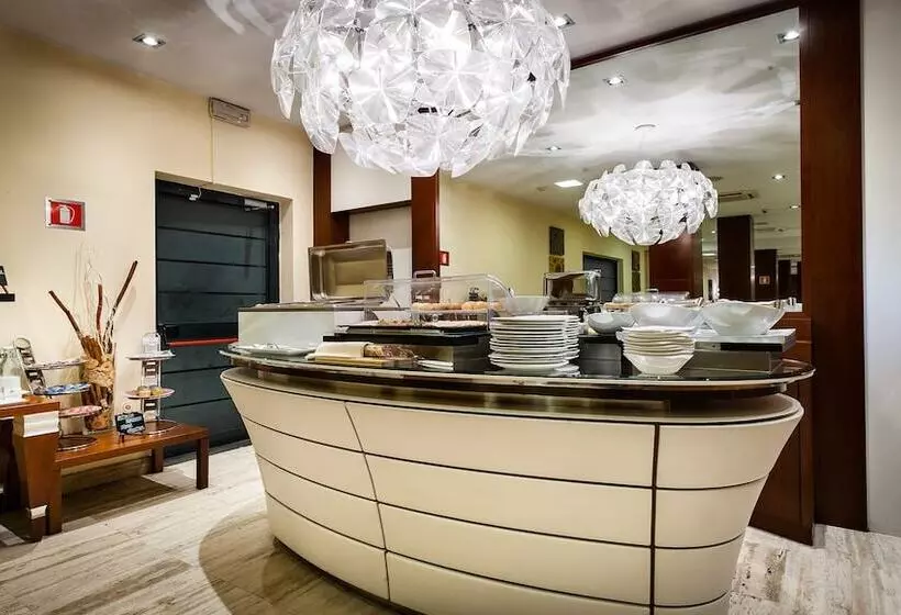 هتل Dei Cavalieri Caserta La Reggia