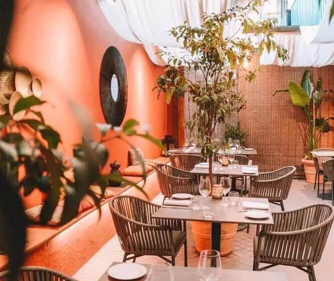 هتل Dei Cavalieri Caserta La Reggia