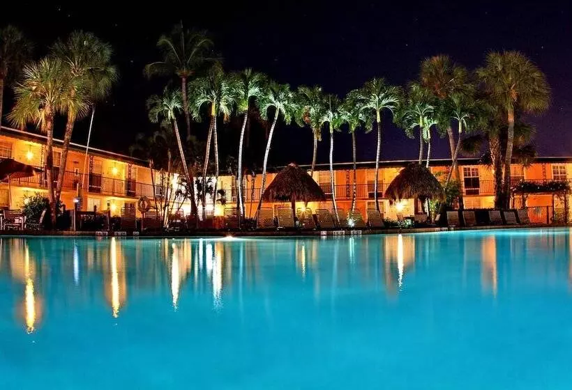 هتل Gulfcoast Inn Naples