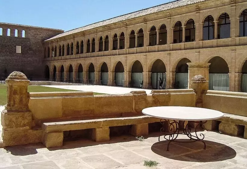 בית מלון כפרי Hospederia Monasterio De Rueda