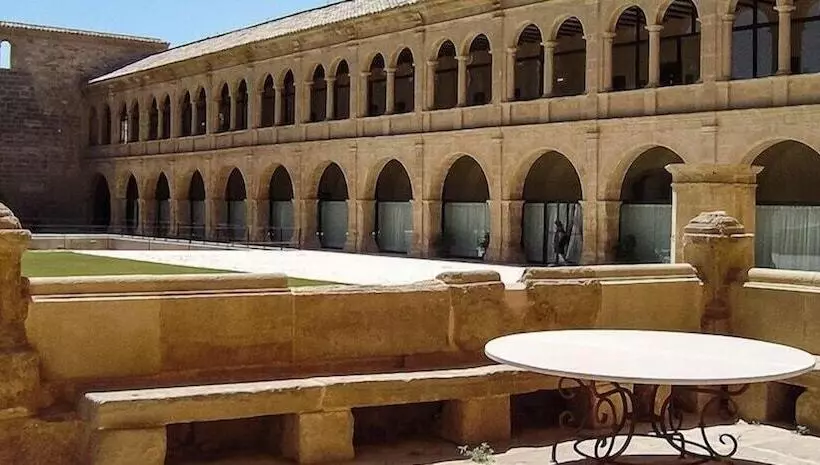 בית מלון כפרי Hospederia Monasterio De Rueda