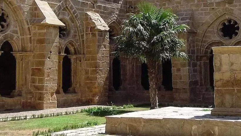 בית מלון כפרי Hospederia Monasterio De Rueda