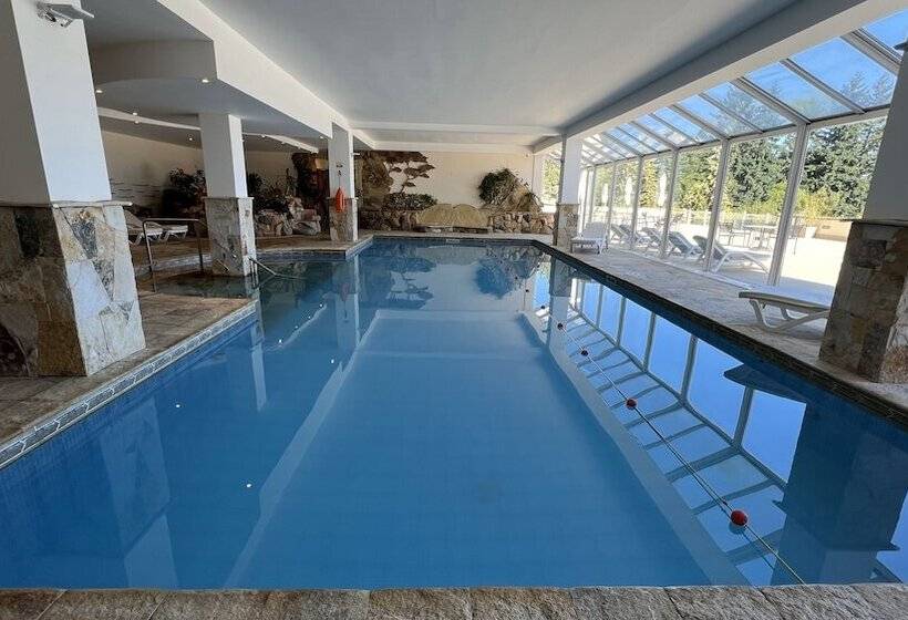 Huinid Bustillo Hotel & Spa