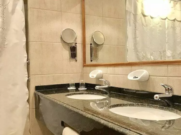 Huinid Bustillo Hotel & Spa