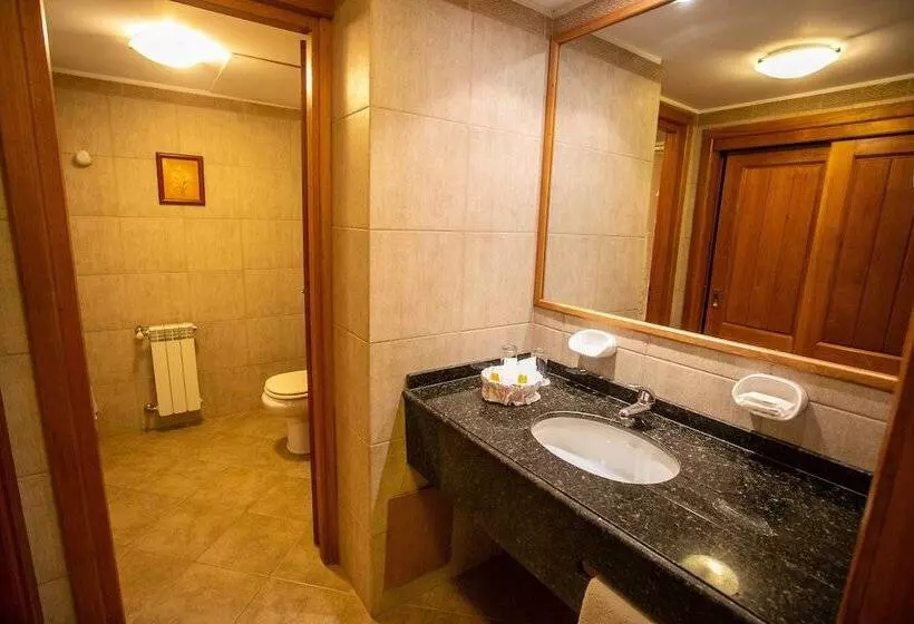 Huinid Bustillo Hotel & Spa