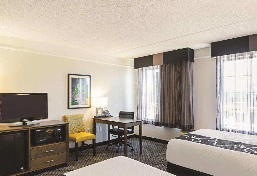 فندق La Quinta Inn & Suites By Wyndham San Antonio Riverwalk