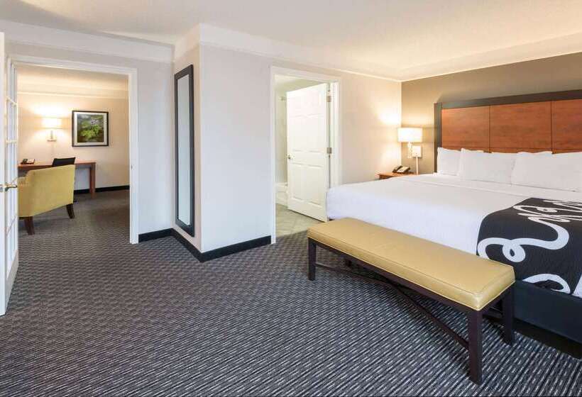 فندق La Quinta Inn & Suites By Wyndham San Antonio Riverwalk