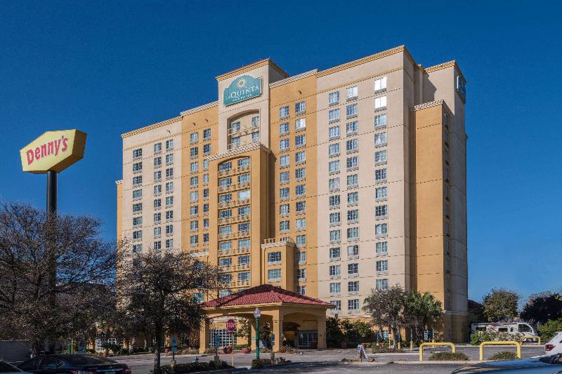 فندق La Quinta Inn & Suites By Wyndham San Antonio Riverwalk