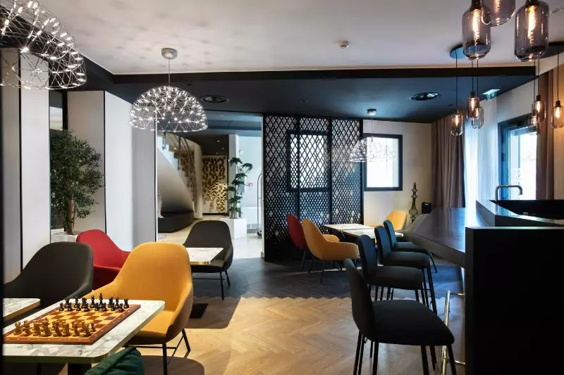 Отель Le Richebourg Hôtel, Restaurant & Spa