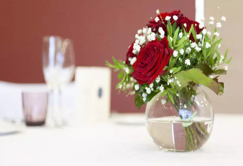 Hotell Puerta De Bilbao