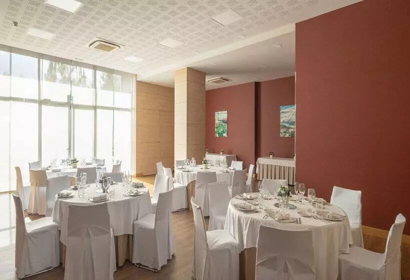 Hotell Puerta De Bilbao