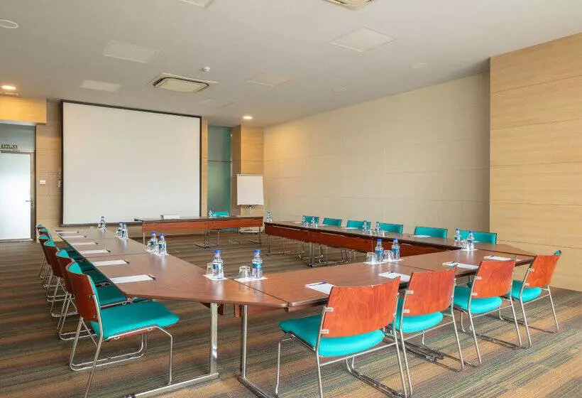 Hotell Puerta De Bilbao