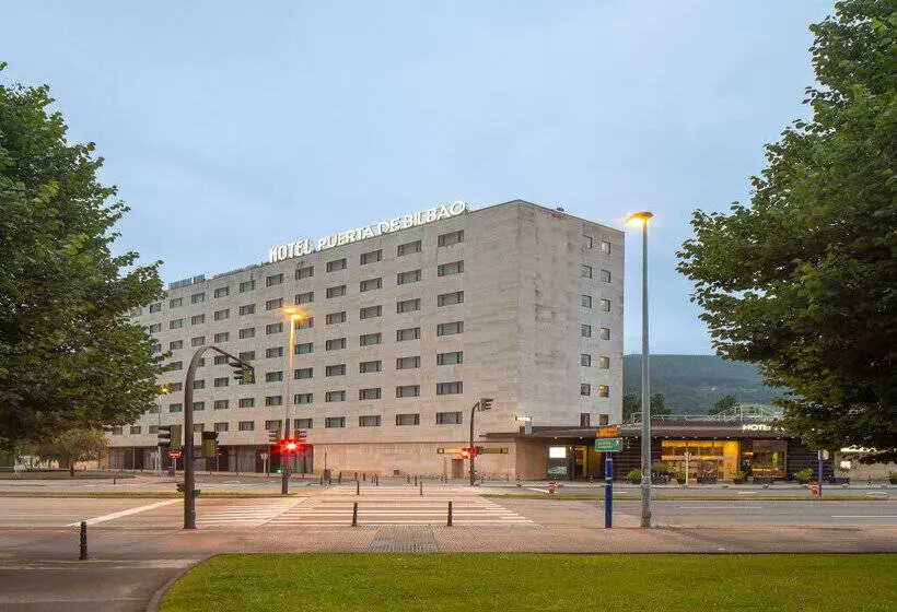 Hotell Puerta De Bilbao