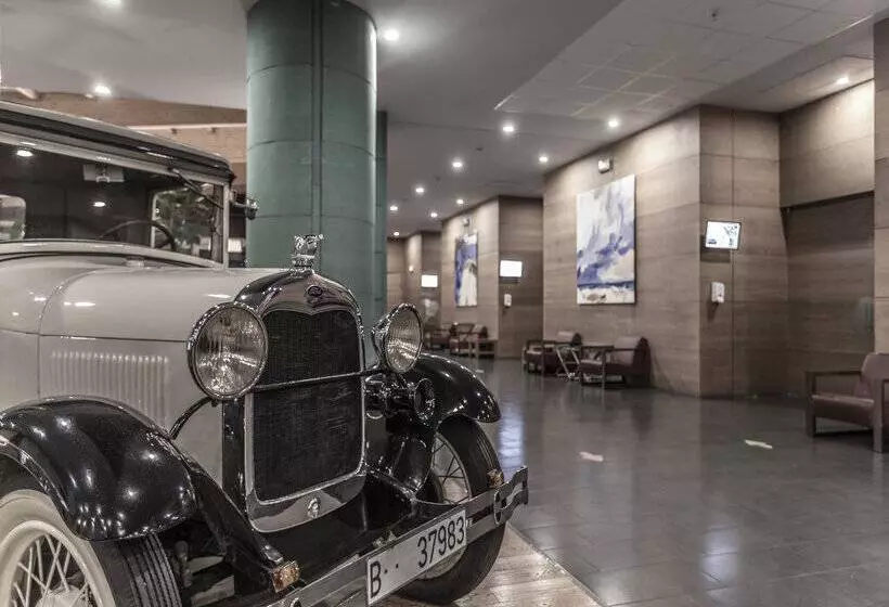 Hotell Puerta De Bilbao