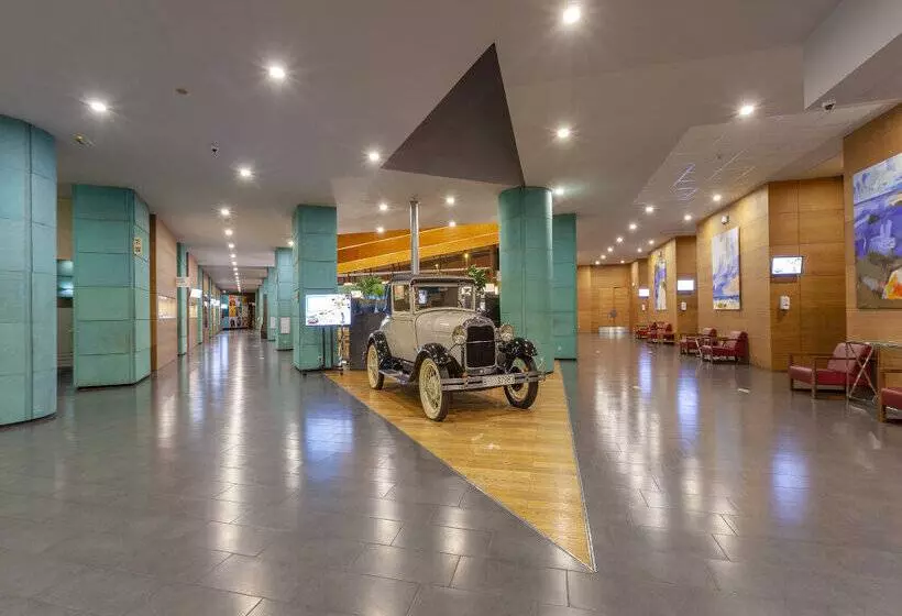 Hotell Puerta De Bilbao