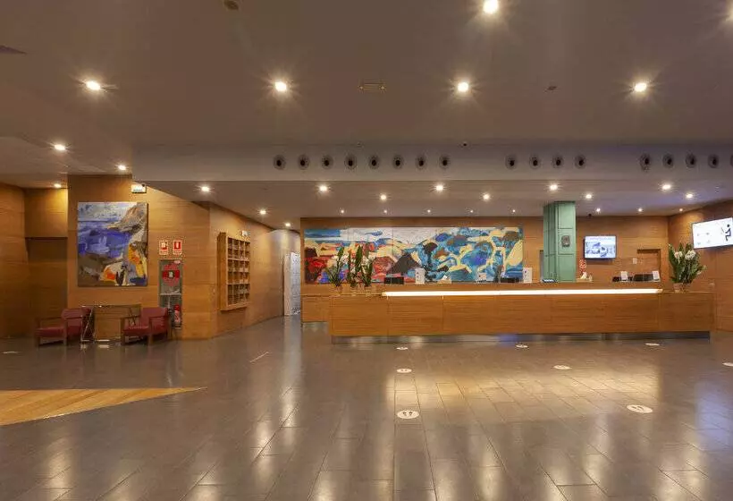 Hotell Puerta De Bilbao