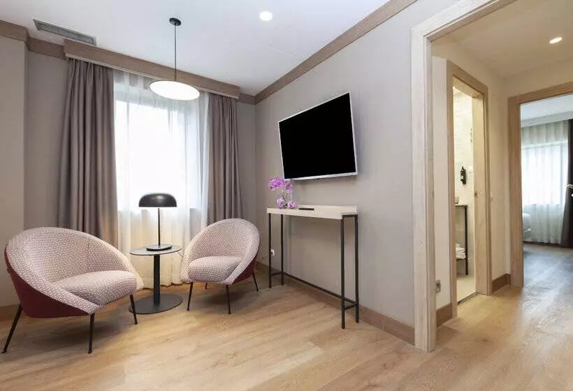 Hotell Puerta De Bilbao