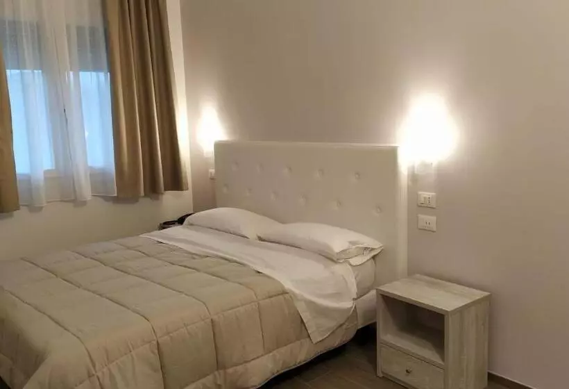 فندق Ristorante Alla Campagna