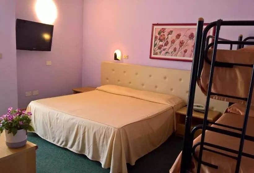 فندق Ristorante Alla Campagna