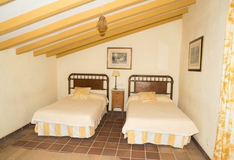 فندق ريفى Hacienda La Indiana