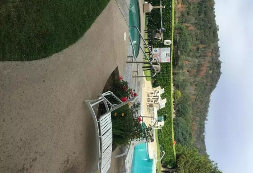 汽车旅馆  Miners Inn