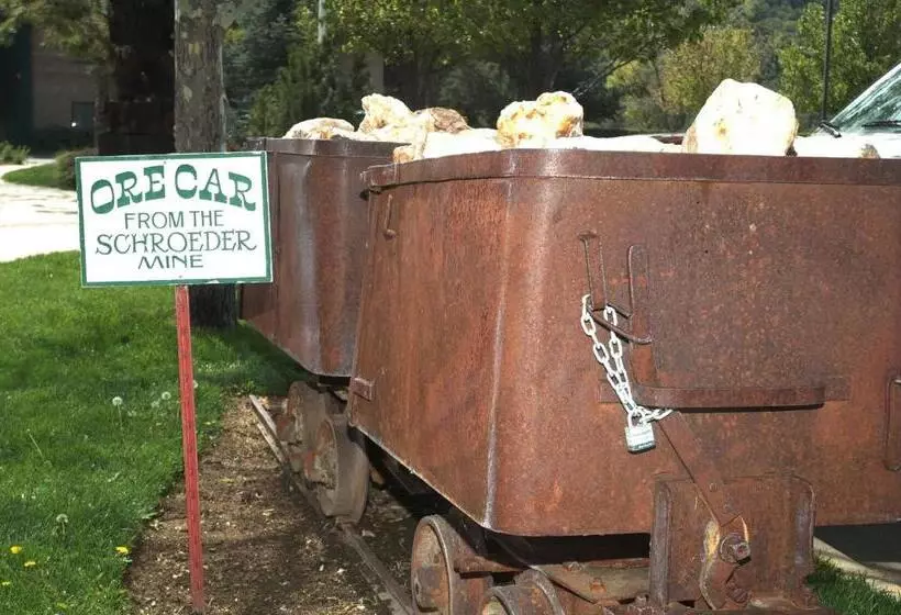 汽车旅馆  Miners Inn