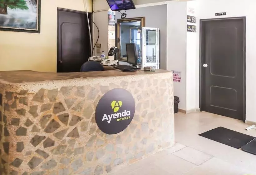 ホテル Ayenda 1622 Charmin