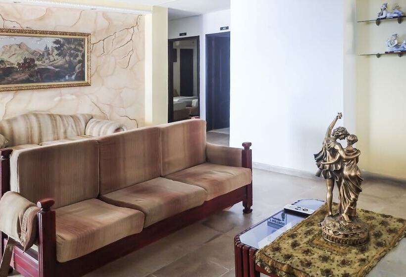 هتل Ayenda 1622 Charmin