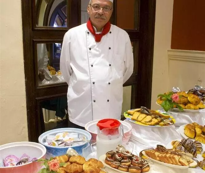 هتل Helnan Auberge