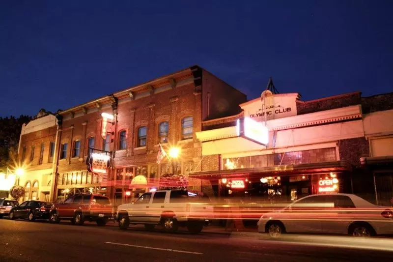 ホテル Mcmenamins Olympic Club