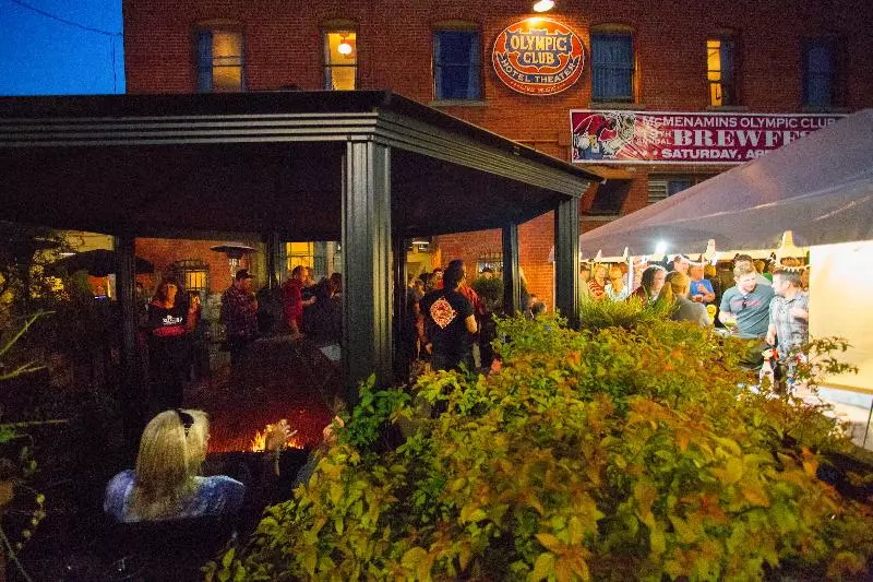 ホテル Mcmenamins Olympic Club