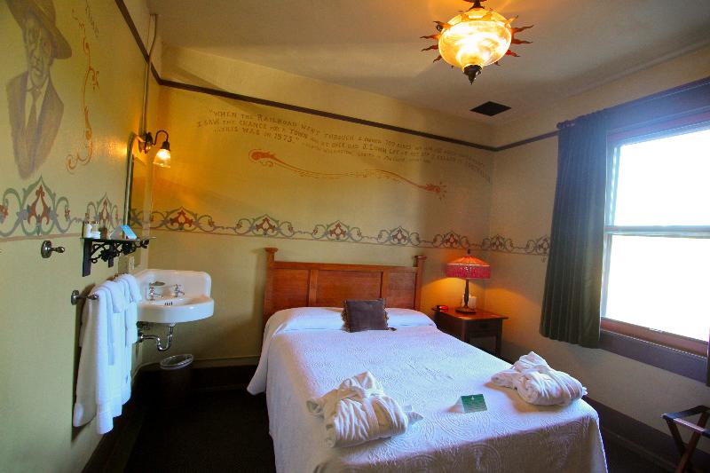 فندق Mcmenamins Olympic Club