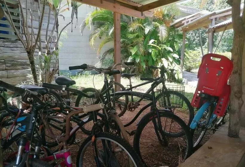 هتل Pension Taitaa Tubuai