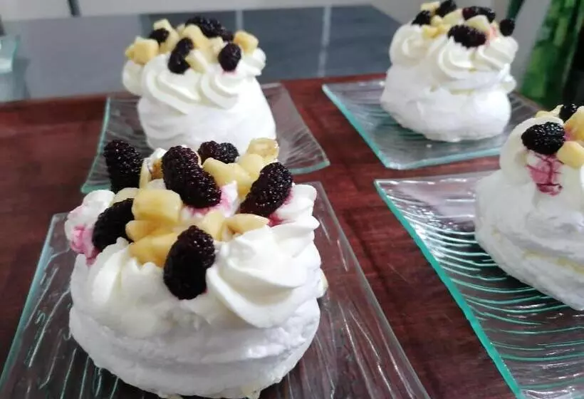 هتل Pension Taitaa Tubuai